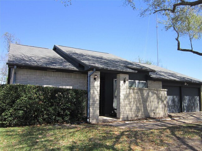 Building Photo - 8334 S Meadow Bird Cir