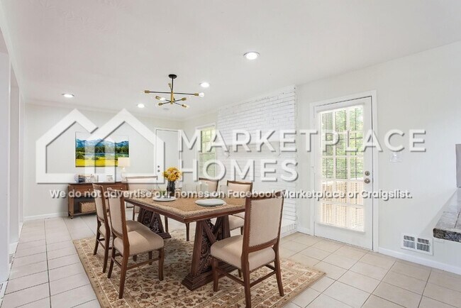 Building Photo - 4477 Glenhaven Dr