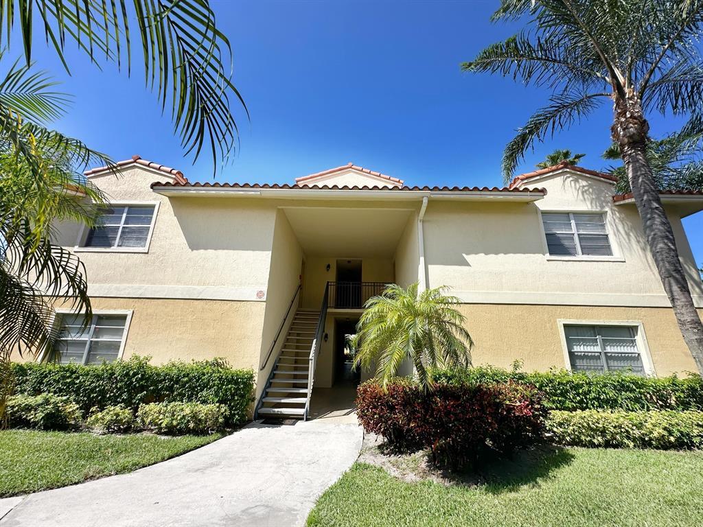 Building Photo - 1241 SW 46th Ave