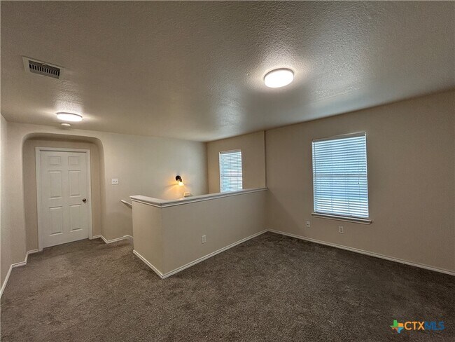 Building Photo - 424 Copper Hill Dr