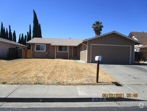 Building Photo - Nicely updated home