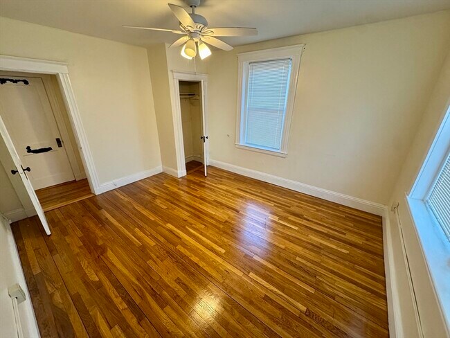 Building Photo - 31 Dennison Ave