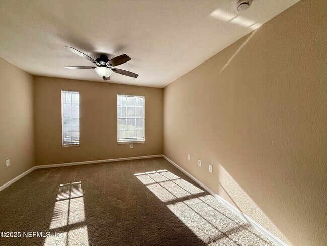 Building Photo - 10075 GATE N Pky