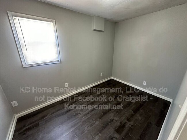 Building Photo - 15315 Fuller Ave