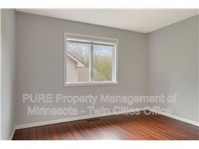 Building Photo - 9994 Dunberry Cir