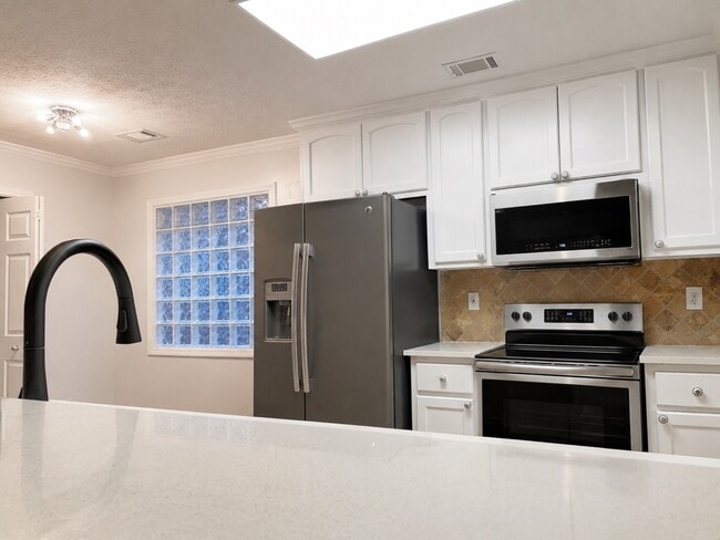 Building Photo - 1248 Westfield Ln