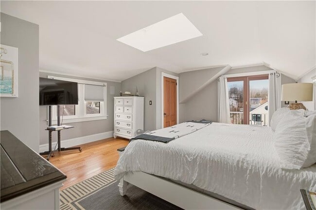 Building Photo - 23 Clinton St