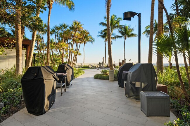 Building Photo - 2200 N Ocean Blvd