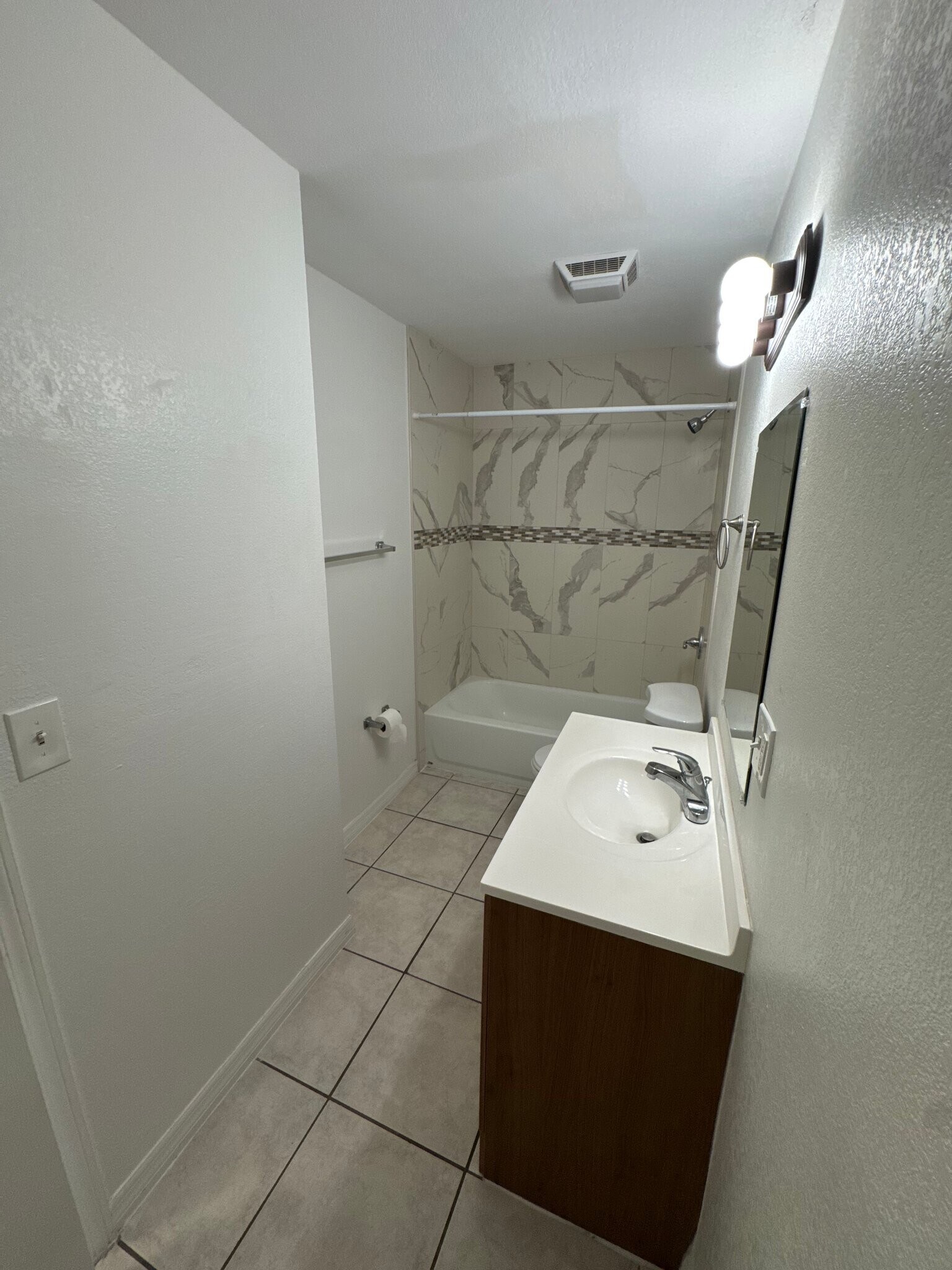 Building Photo - 1936 Wolford Rd