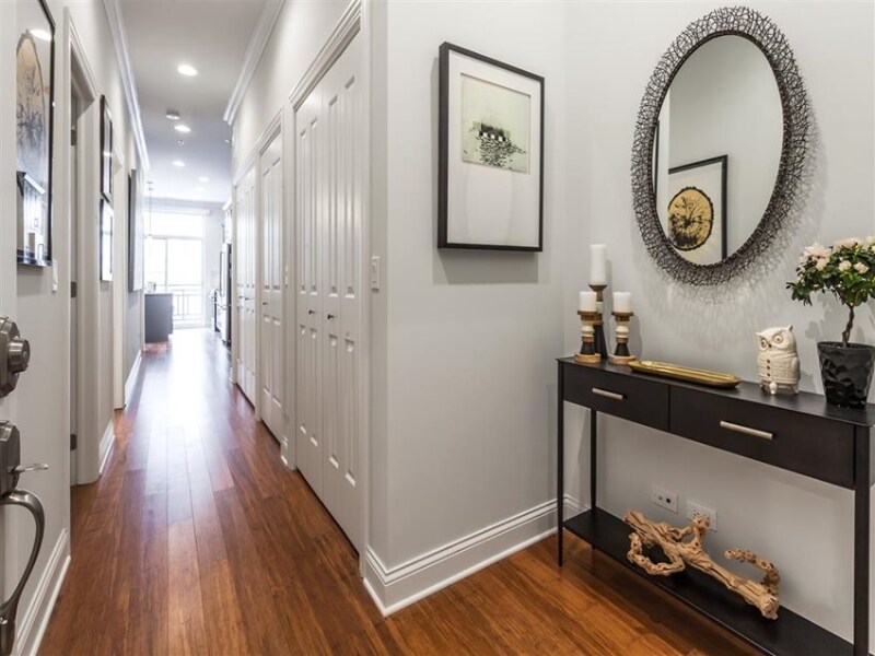 Building Photo - 838 S Wells St