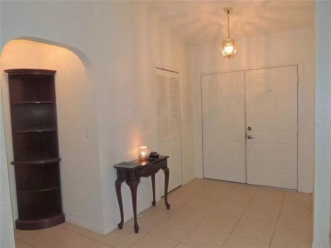 Building Photo - 264 Valdiva St