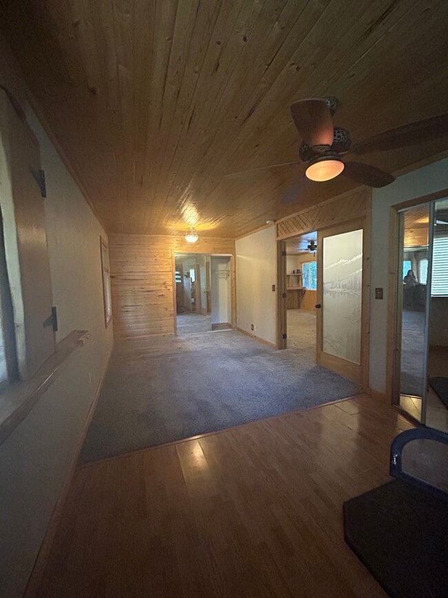 Building Photo - 15295 US-12