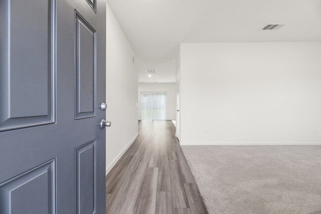Building Photo - 3603 Admiralty Dr