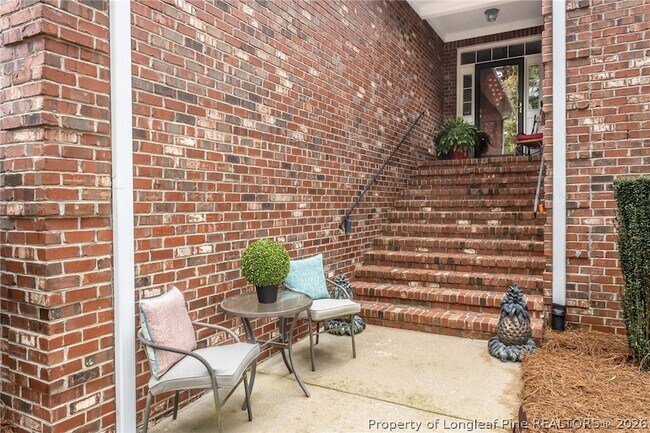Building Photo - 3021 Bankhead Dr