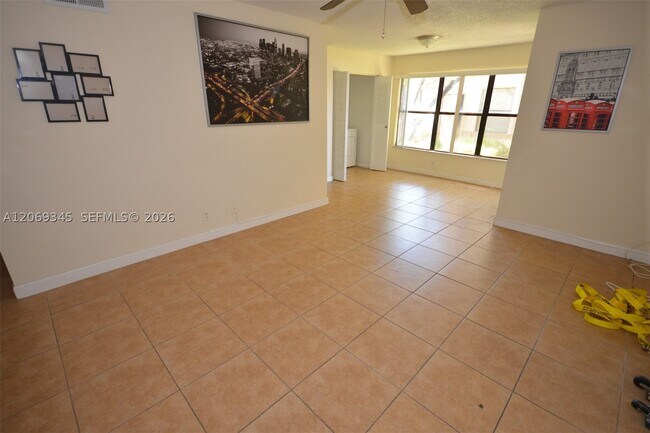 Building Photo - 2796 S University Dr