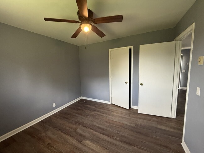 Building Photo - Newly Renovated 2-Bedroom Near Downtown Nashville