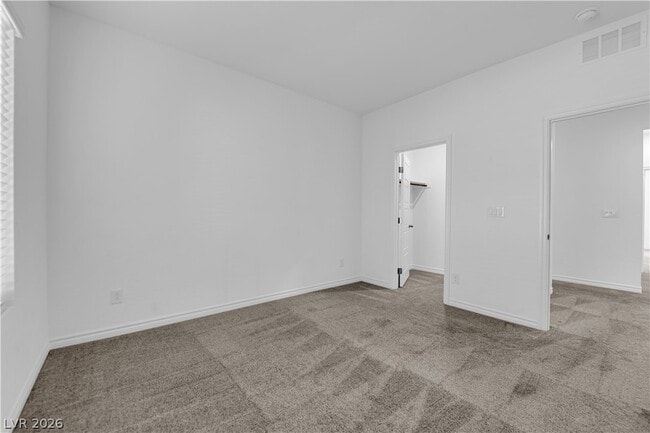 Building Photo - 600 N Carriage Hill Dr