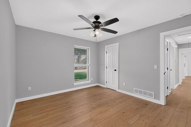 Building Photo - Renovated Home In the Coveted Allen ISD