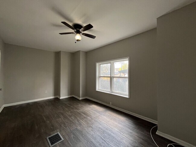 Building Photo - 3889 W.33rd