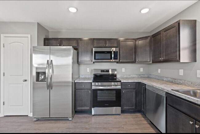 Building Photo - 8037 Driftwood Lp