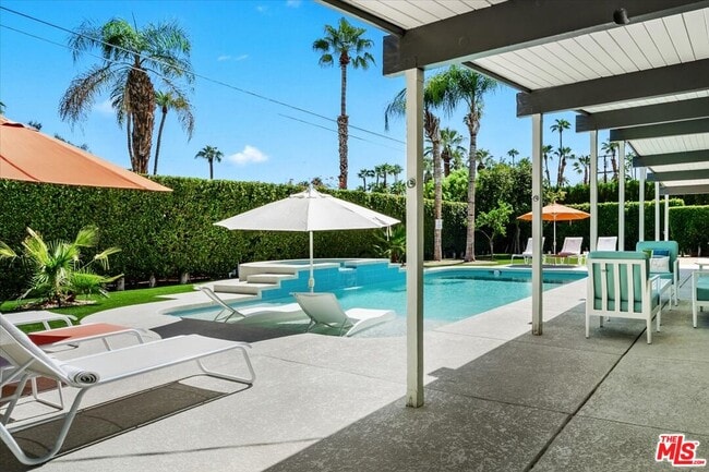 Building Photo - 610 S Compdre Rd