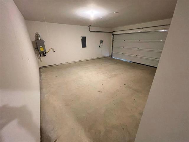 Building Photo - 603 Willow View Way