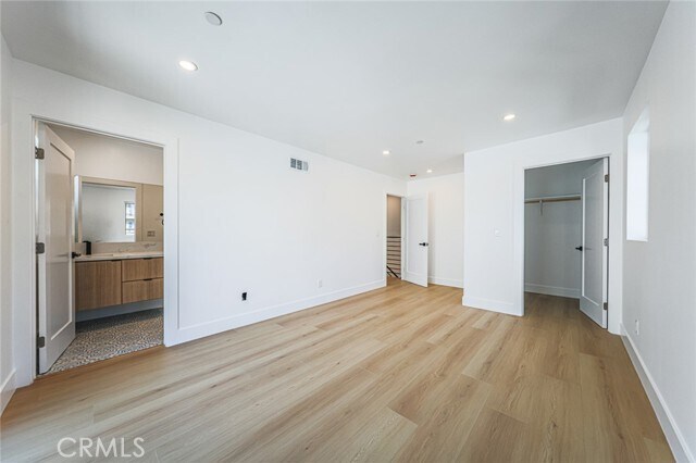 Building Photo - 1237 N Orange Dr