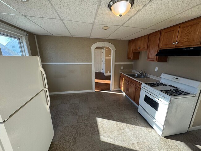 Building Photo - 37 Fulton St