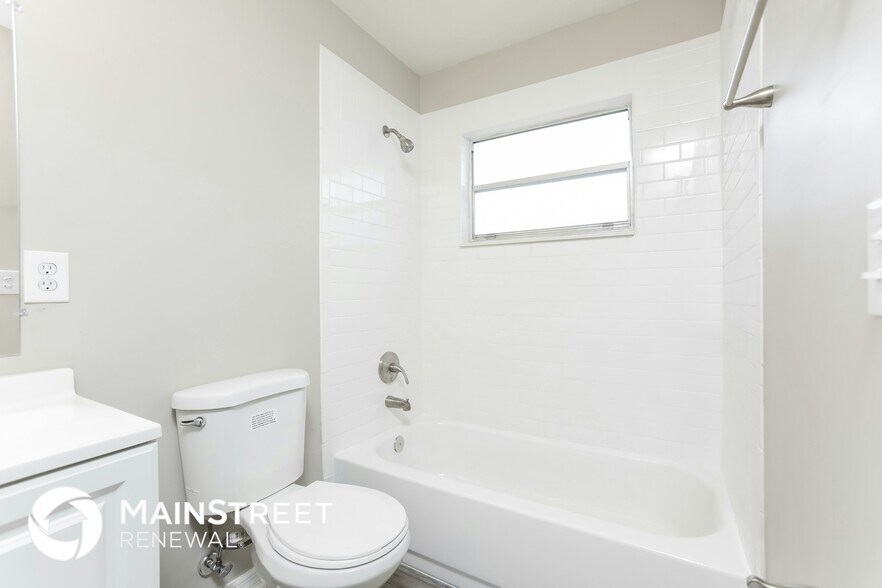 Building Photo - 10620 Jonathan Dr