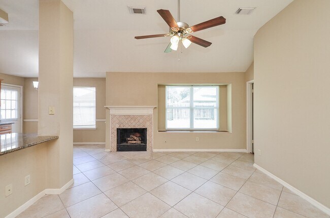 Building Photo - 20430 Drakewood Dr