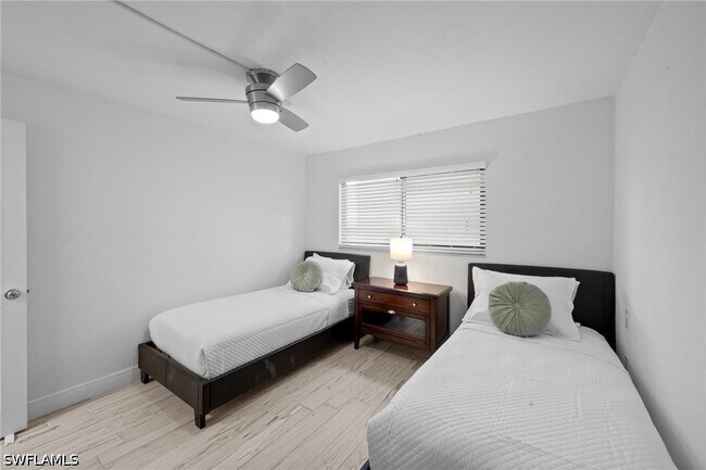 Building Photo - 6400 Estero Blvd