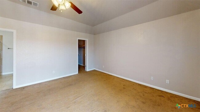 Building Photo - 500 W Libra Dr