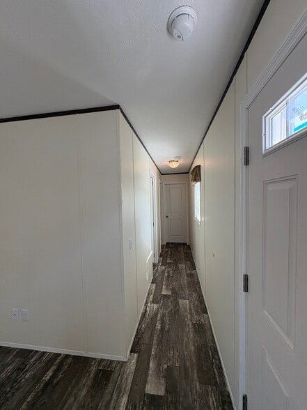 Building Photo - 16 Doe Dr