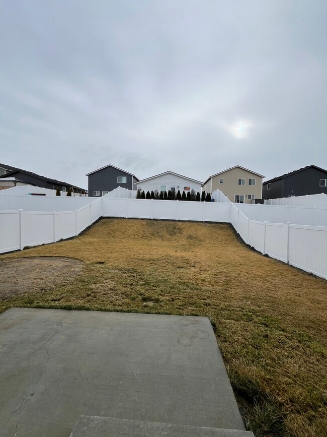 Building Photo - 4501 W Bedford Ave