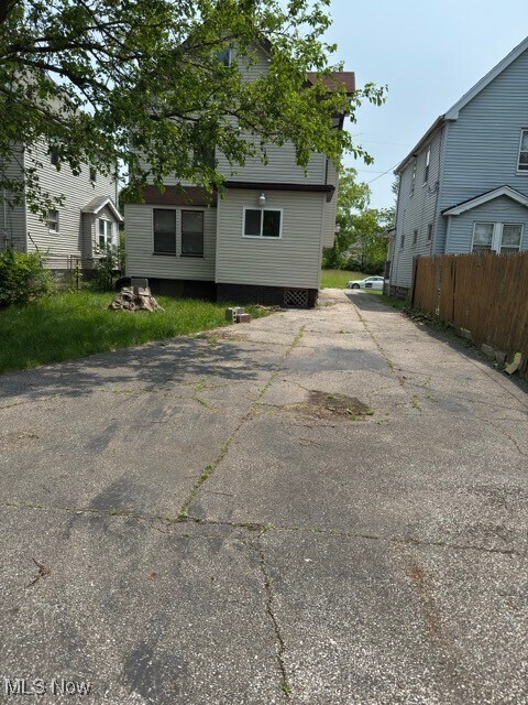 Building Photo - 3270 E 118th St