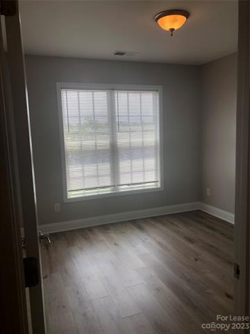 Building Photo - 105 Singleton Rd