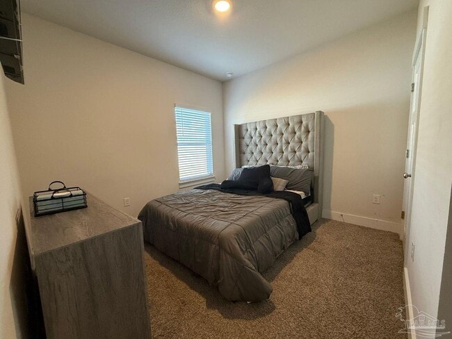 Building Photo - 10709 Davenport Lp