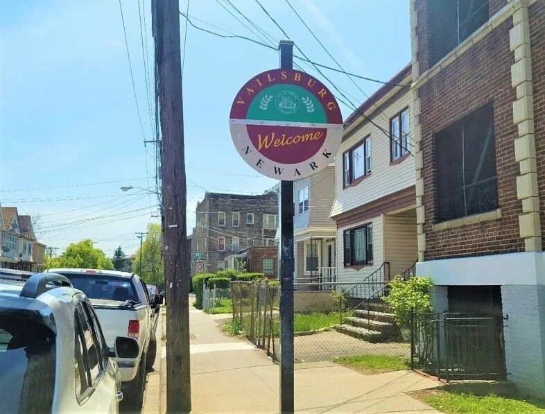 Building Photo - 5 Kenmore Ave