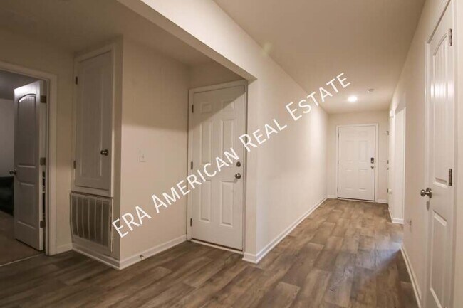 Building Photo - 808 Moorhen Wy