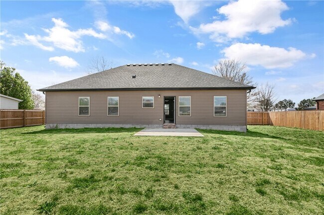 Building Photo - 2308 John W Montgomery Cir