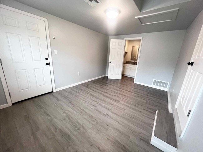 Building Photo - Updated Home in the Heart of NW OKC – Excellent Location!