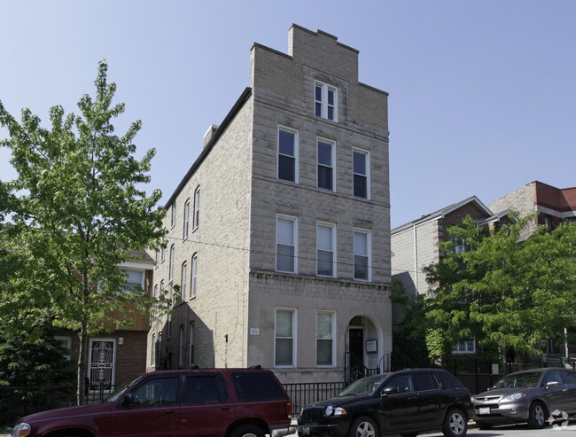 Primary Photo - 1441 W Cortez St
