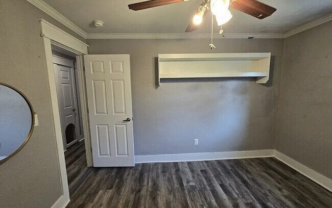 Building Photo - 2307 Beth Ln