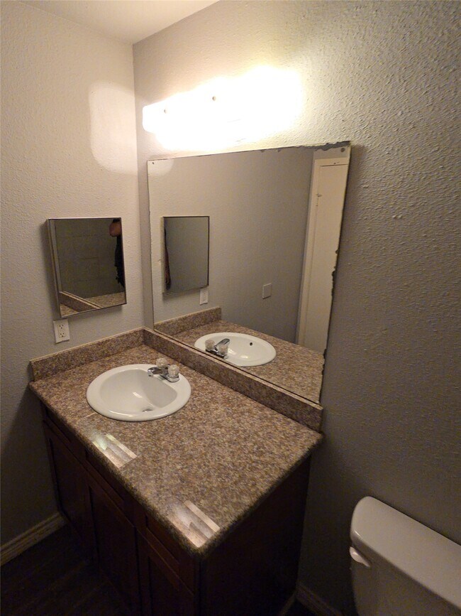 Building Photo - 12634 Ashford Meadow Dr