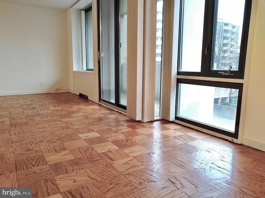 Building Photo - 490 M St SW