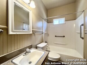 Building Photo - 120 Gifford St