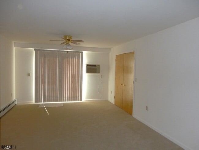 Building Photo - 28 Jane Dr