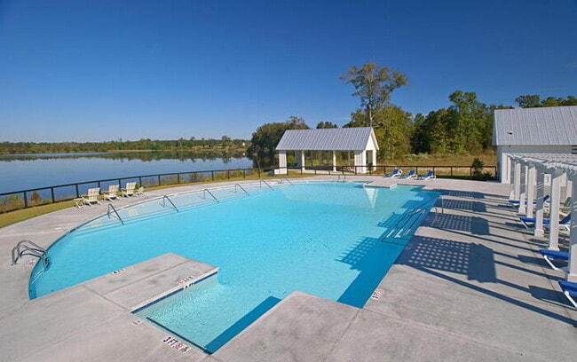 Building Photo - 465 Foxbank Plantation Blvd
