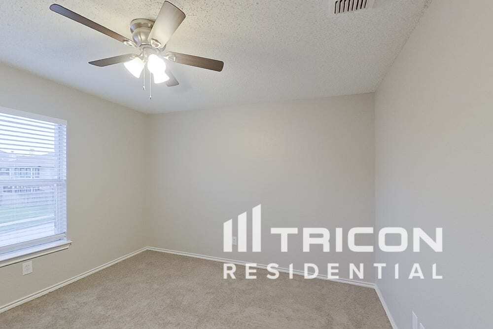 Building Photo - 2208 Capstan Dr