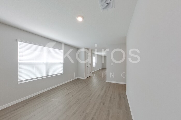 Building Photo - 8584 SW 44th Ct